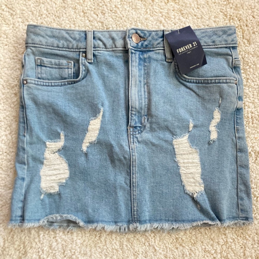 NWT Forever 21 skirt light denim sz 27